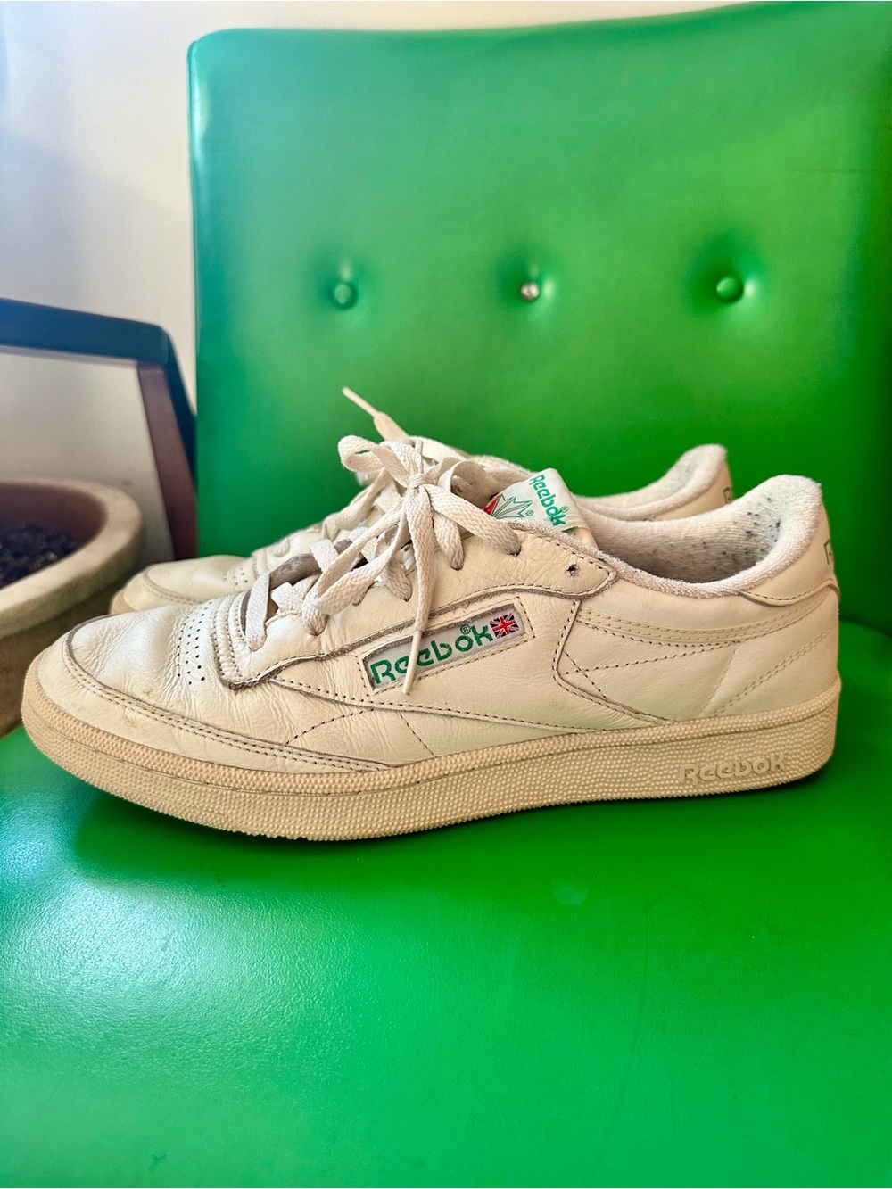 Reebok White Leather Court Shoes with Green Logo - Picture 3 of 9